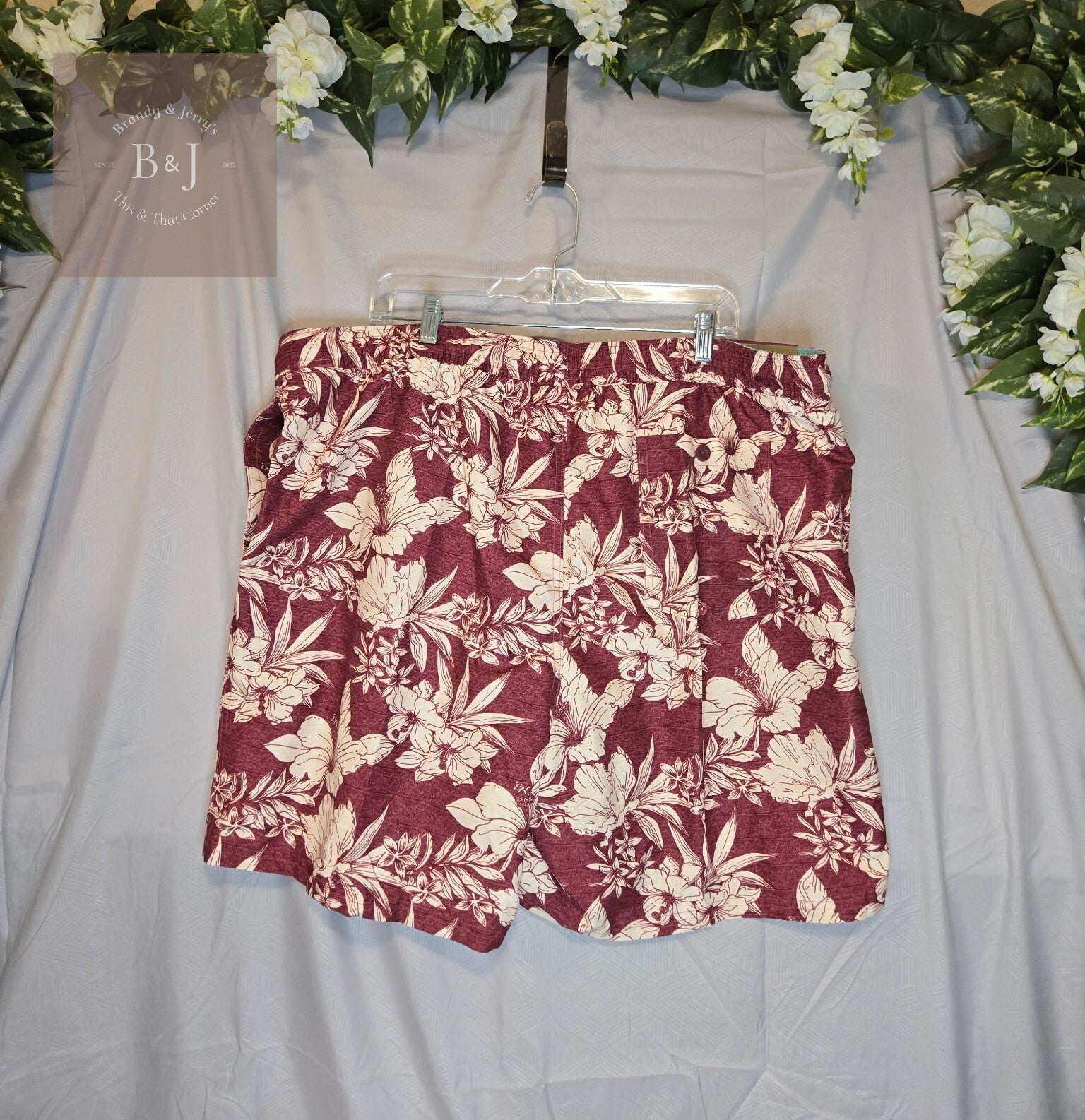 Men's Goodfellow Swim Trunks Maroon w/ White Floral Pattern UPF 50+ Size 2XL