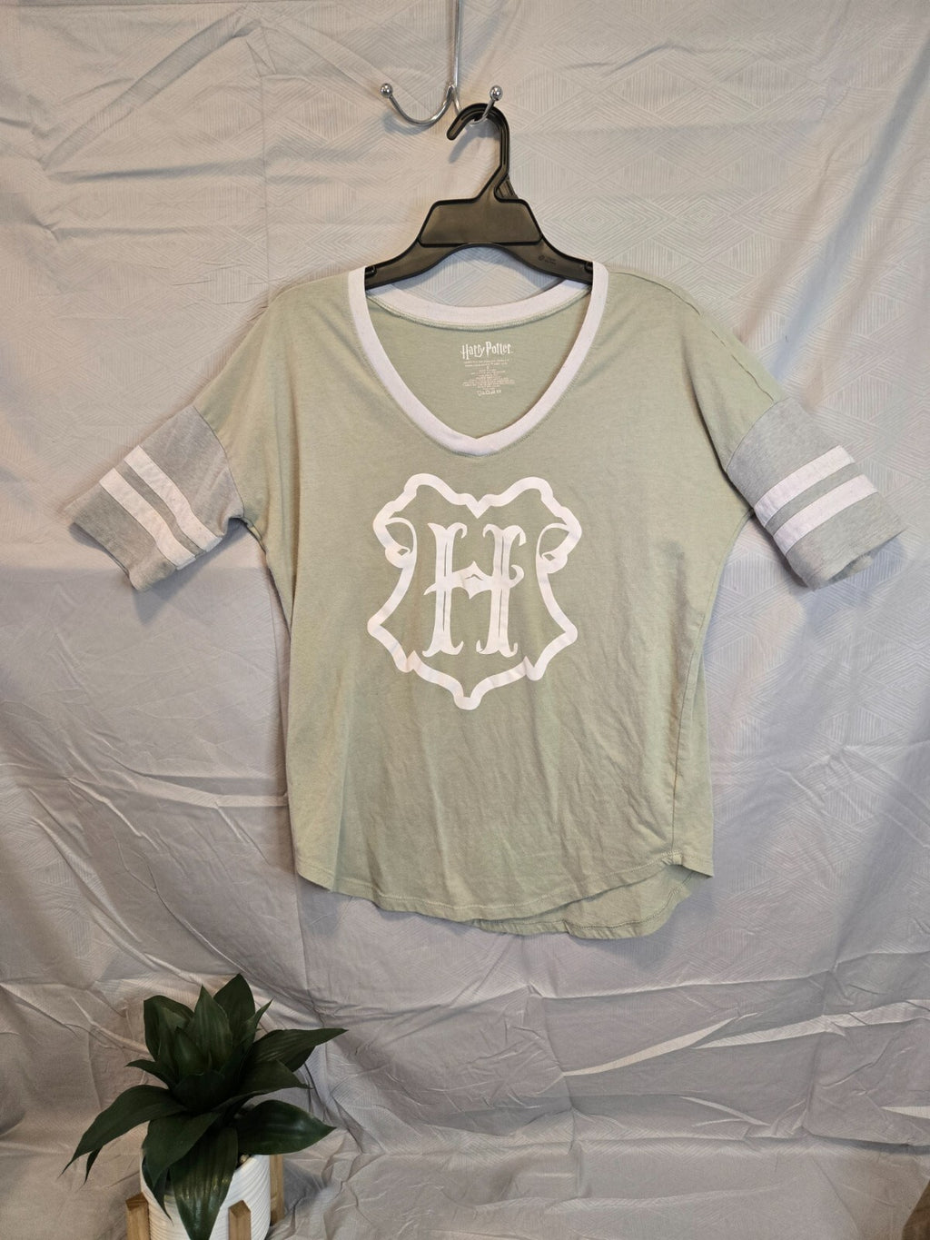 Harry Potter Women's Hogwarts Logo Short Sleeve T-Shirt Gray Size S